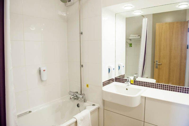 Premier Inn Bristol South Dış mekan fotoğraf